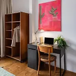 Days - Family Two-bedroom With, Ac, And Sound System In Vinohrady Prag