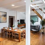 Days - Family Two-bedroom With, Ac, And Sound System In Vinohrady