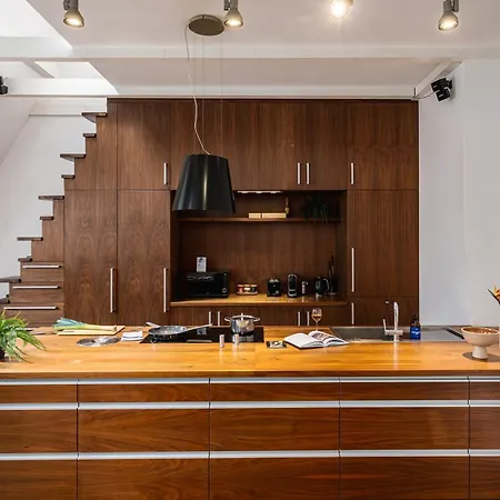 Lägenhet Days - Family Two-bedroom With, Ac, And Sound System In Vinohrady